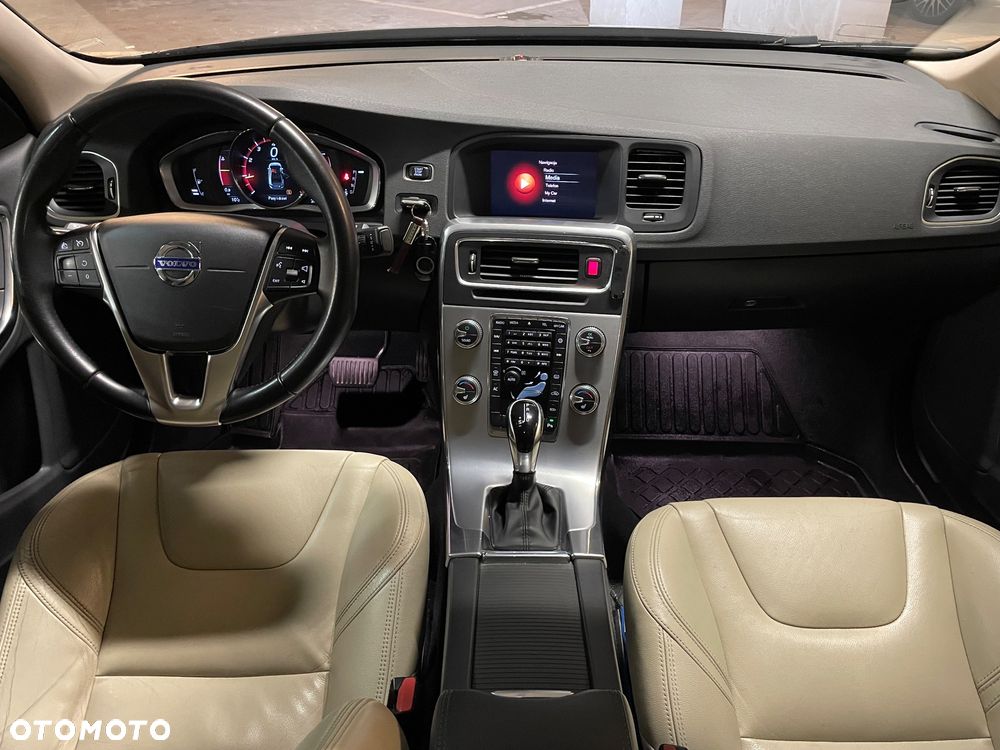 Volvo S60 T3 Drive-E Summum - 16