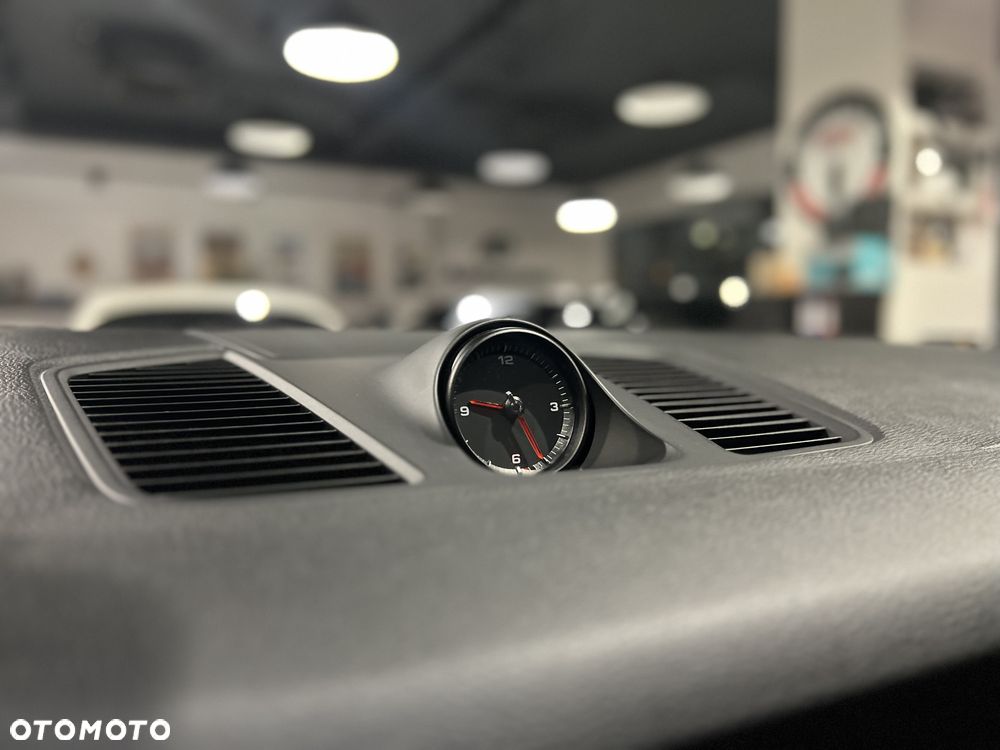 Porsche Cayenne Platinum Edition - 30