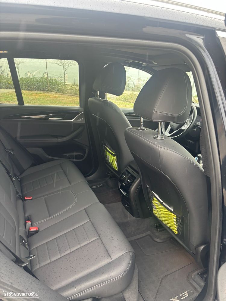 BMW iX3 Inspiring - 9