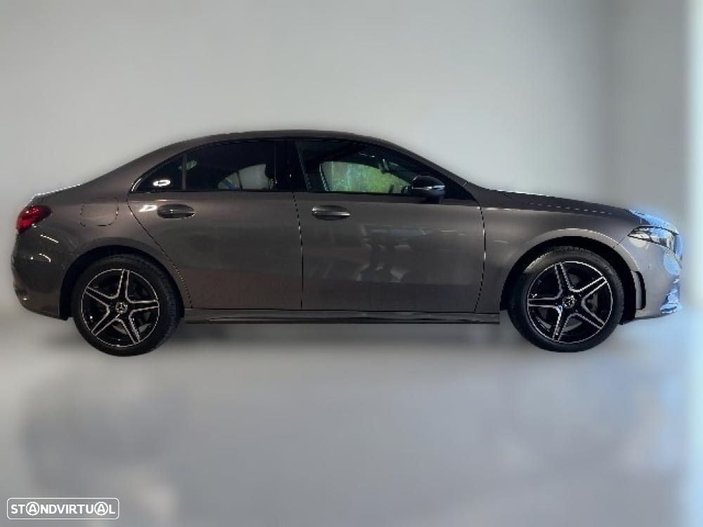 Mercedes-Benz A 250 Limousine e 8G-DCT AMG Line Advanced Plus - 2