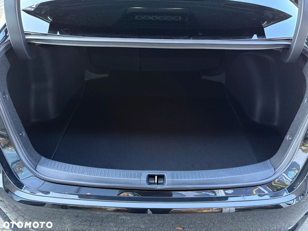 Toyota Corolla 1.8 Hybrid Style - 11