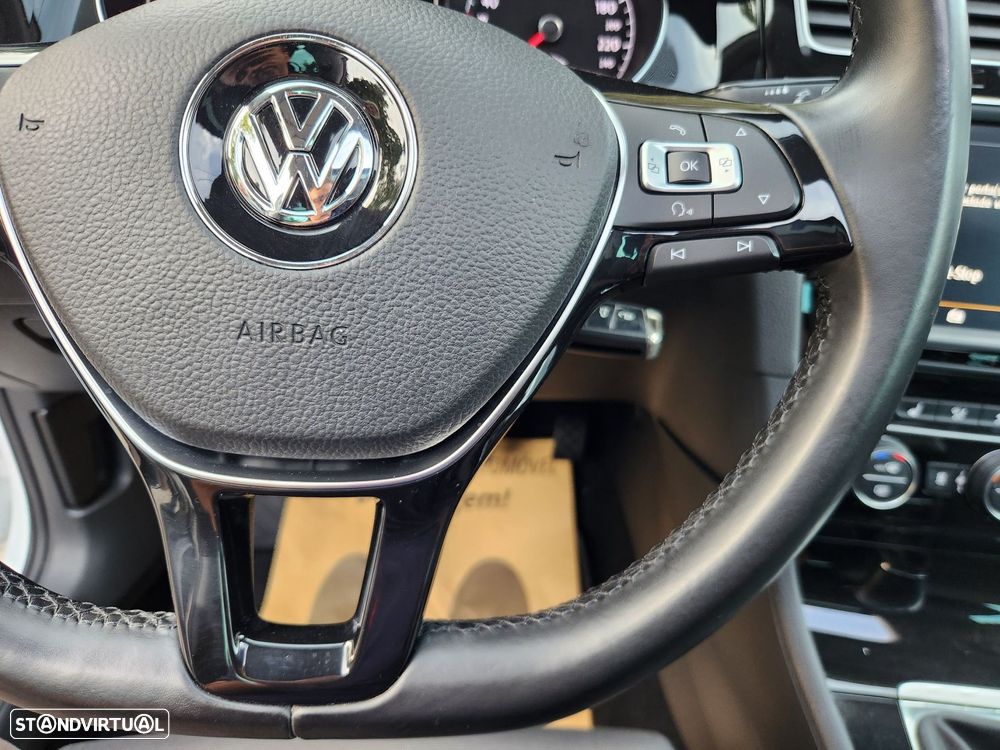 VW Golf 2.0 TDI BlueMotion Edition - 22