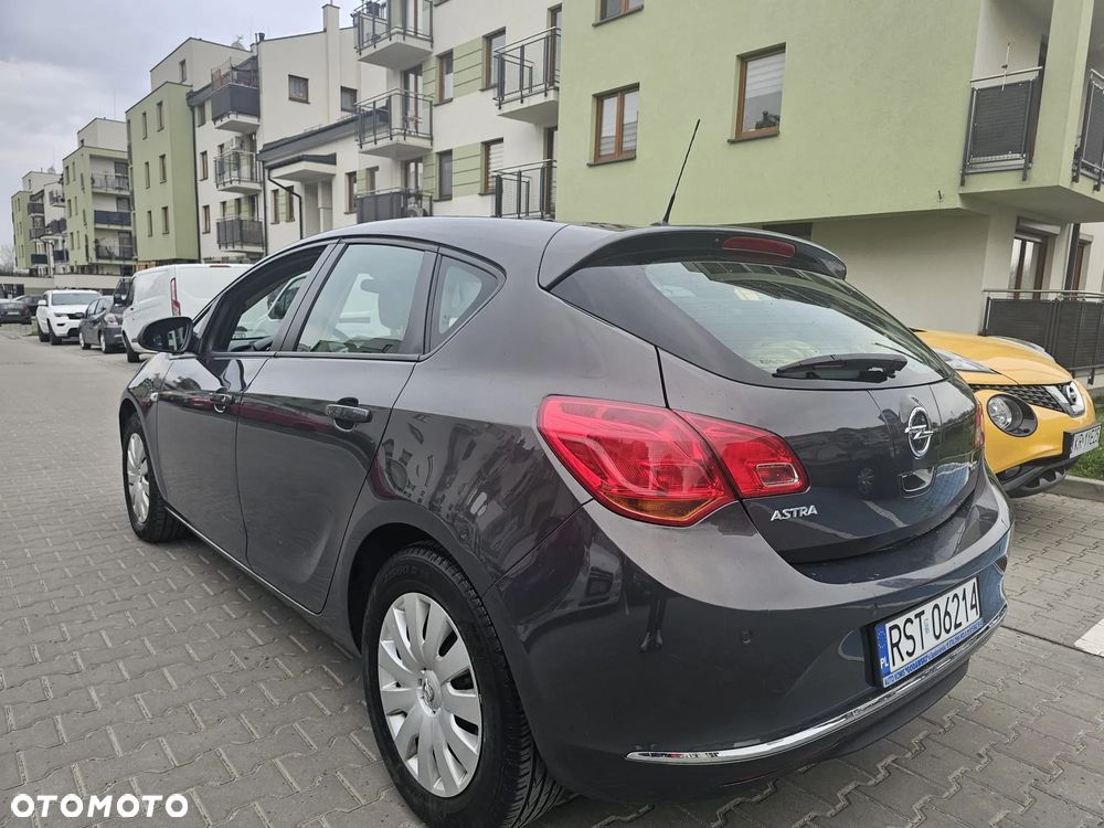 Opel Astra 1.7 CDTI Essentia - 7