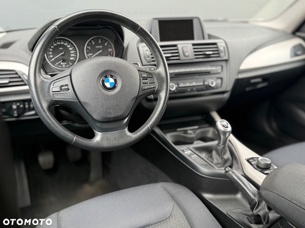 BMW Seria 1 116d - 33