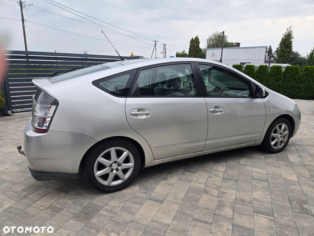 Toyota Prius 1.5 VVT-i Sol - 5