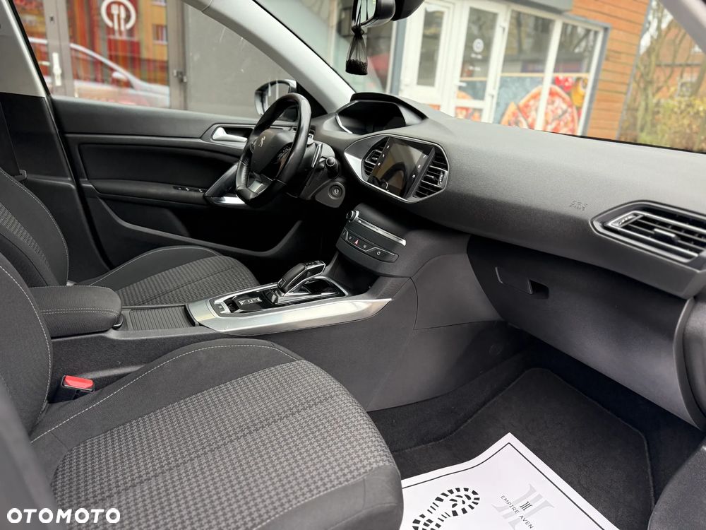 Peugeot 308 1.5 BlueHDi Active Pack Business S&S EAT8 - 24