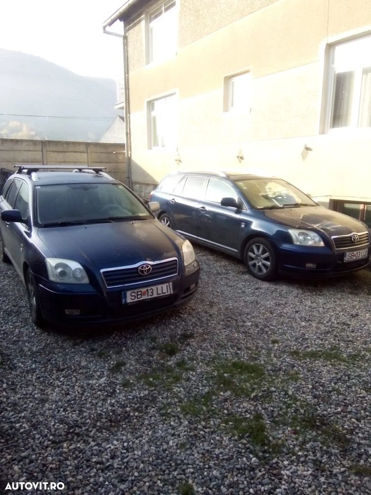 Toyota Avensis 2.0 D-4D Combi - 1