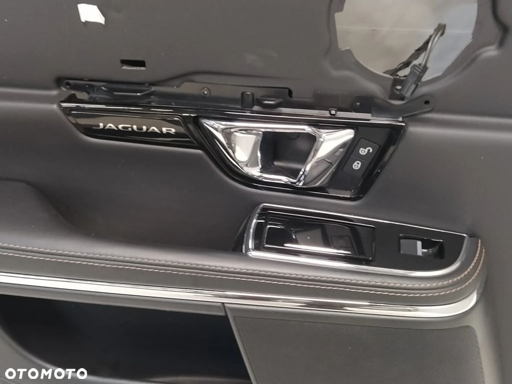 JAGUAR XJ XJR X351 FOTELE LEWA PRAWA PRZÓD PRZEDNIE KANAPA TYŁ TYLNA PODGRZEWANE WENTYLOWANE ELEKTRYCZNE PAMIĘĆ BOCZKI DRZWI KOMPLET ZNACZEK R ORYGINAŁ - 32