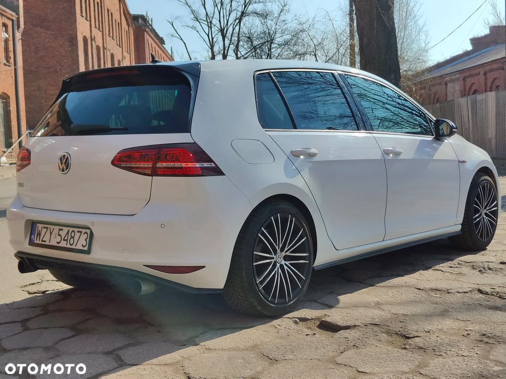 Volkswagen Golf GTI BlueMotion Technology DSG - 4