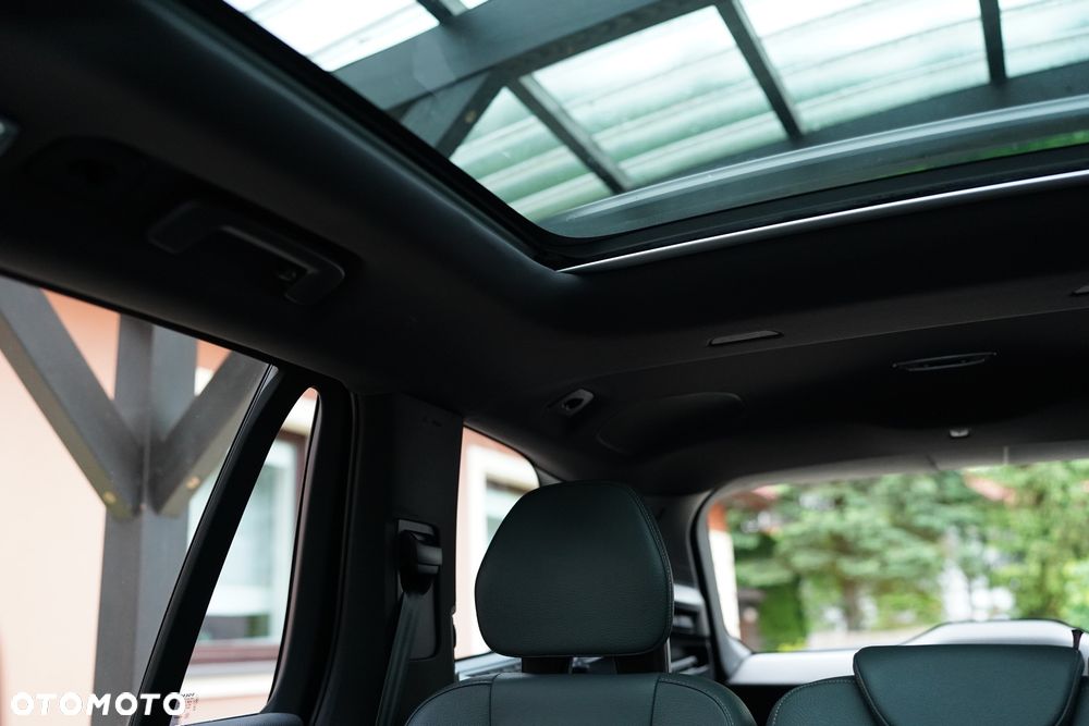 Volvo XC 90 - 30