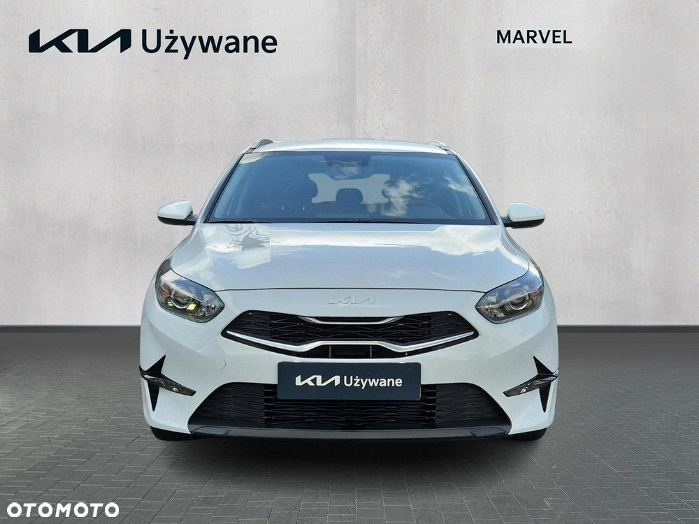 Kia Ceed - 8