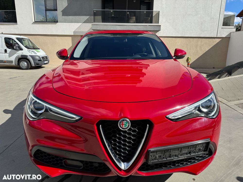 Alfa Romeo Stelvio 2.0 Turbo AWD AT8 Estrema - 11