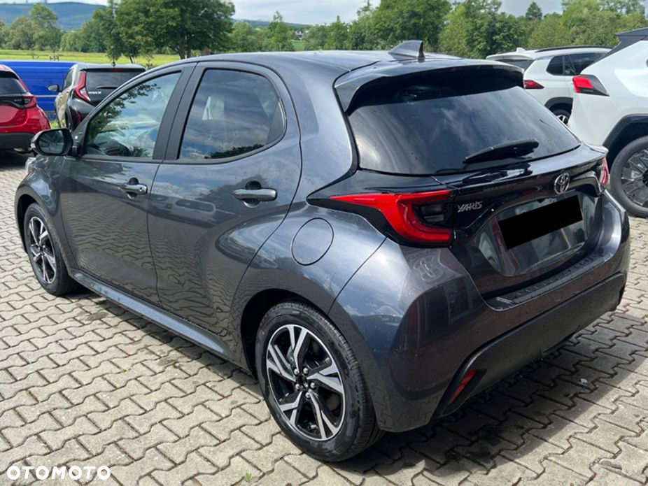 Toyota Yaris - 5