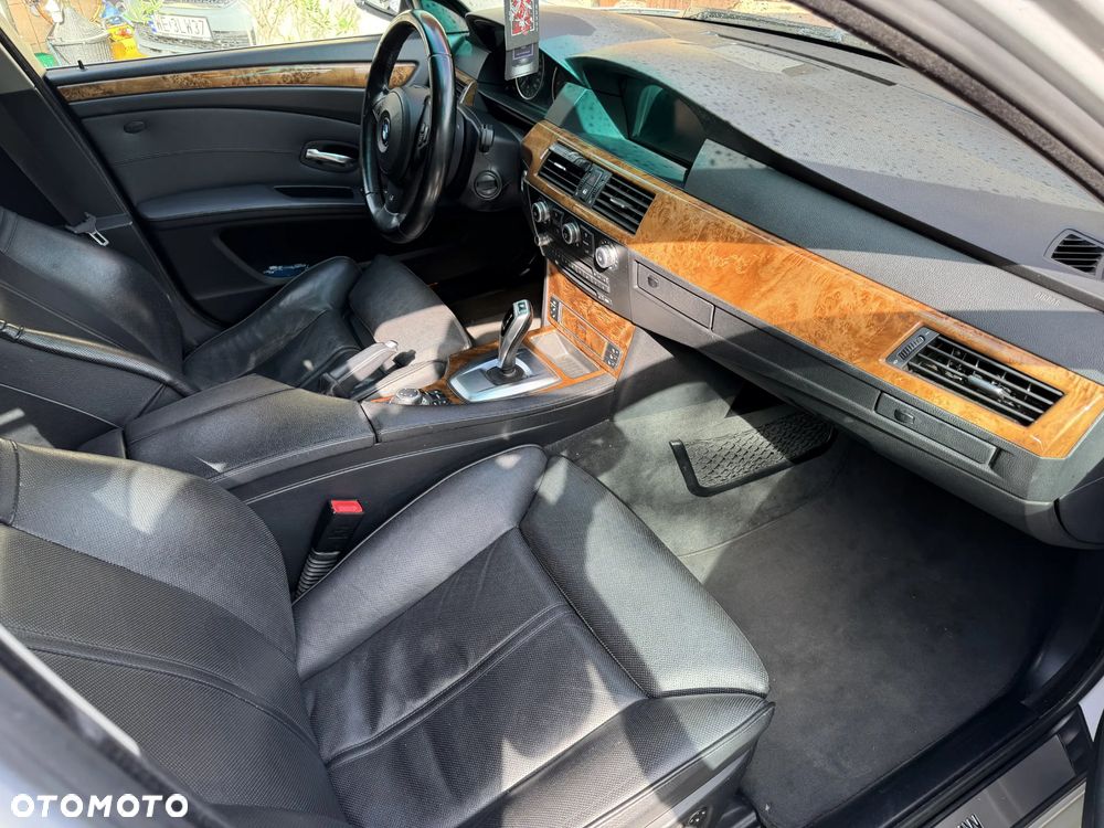 BMW Seria 5 - 30