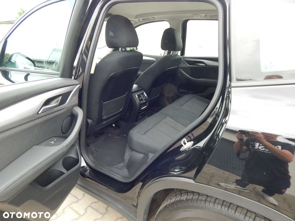 BMW X3 xDrive20i sport - 12