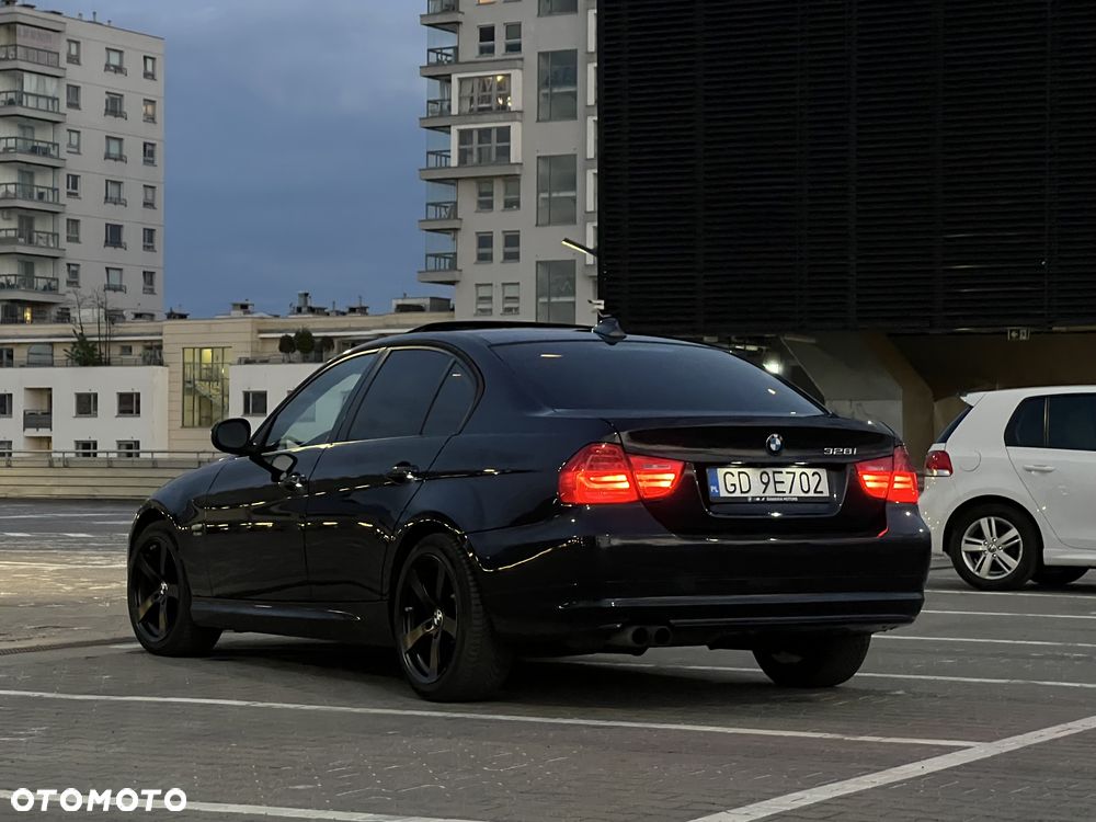 BMW Seria 3 - 12