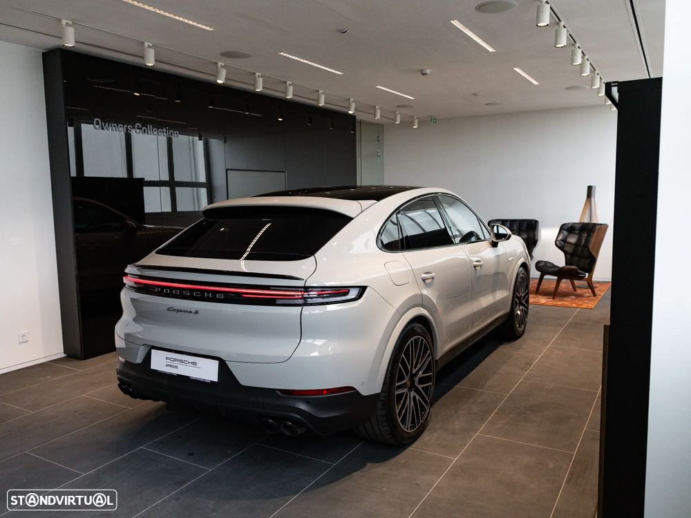 Porsche Cayenne Coupé S E-Hybrid - 3