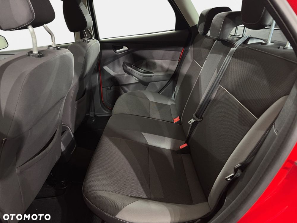 Ford Focus - 12