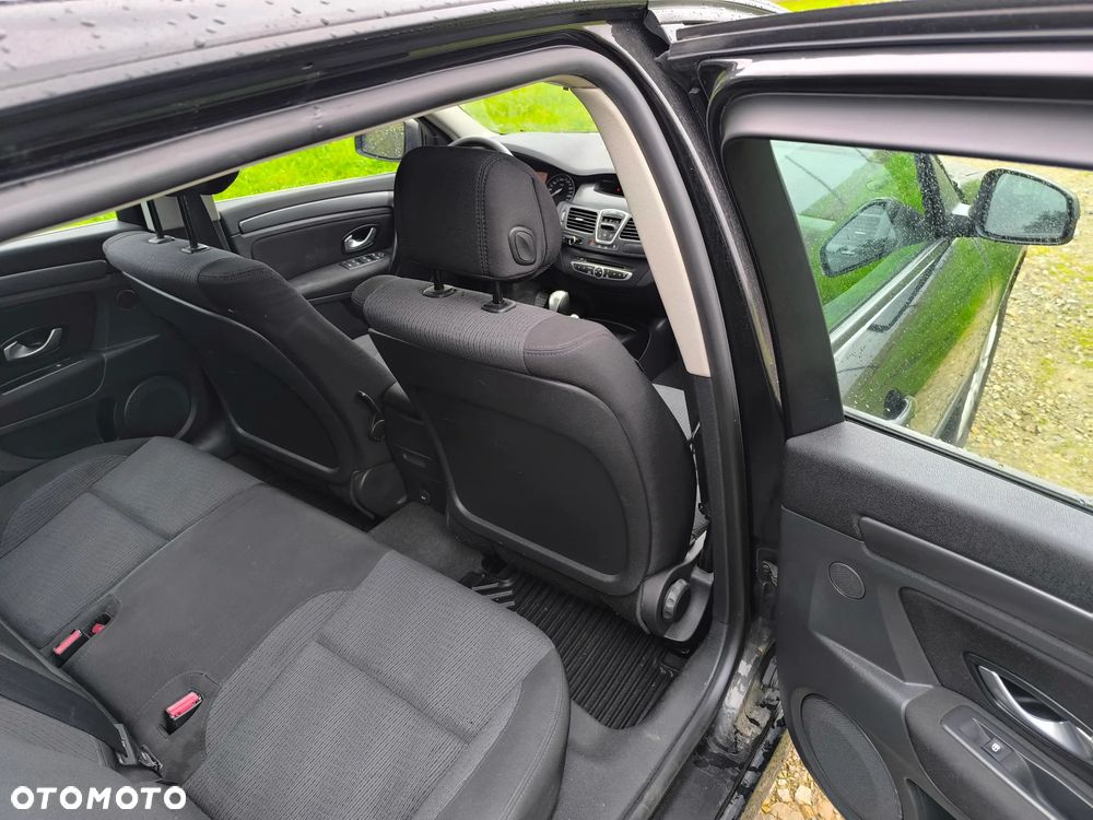 Renault Laguna 1.5 dCi Authentique - 10