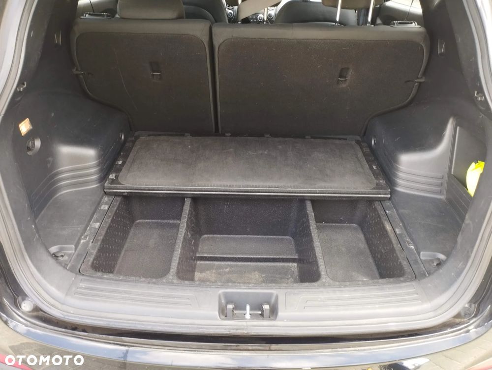 Hyundai ix35 1.6 2WD Fifa World Cup Edition - 14