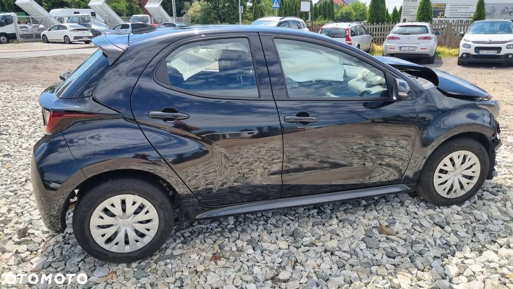 Toyota Yaris - 11