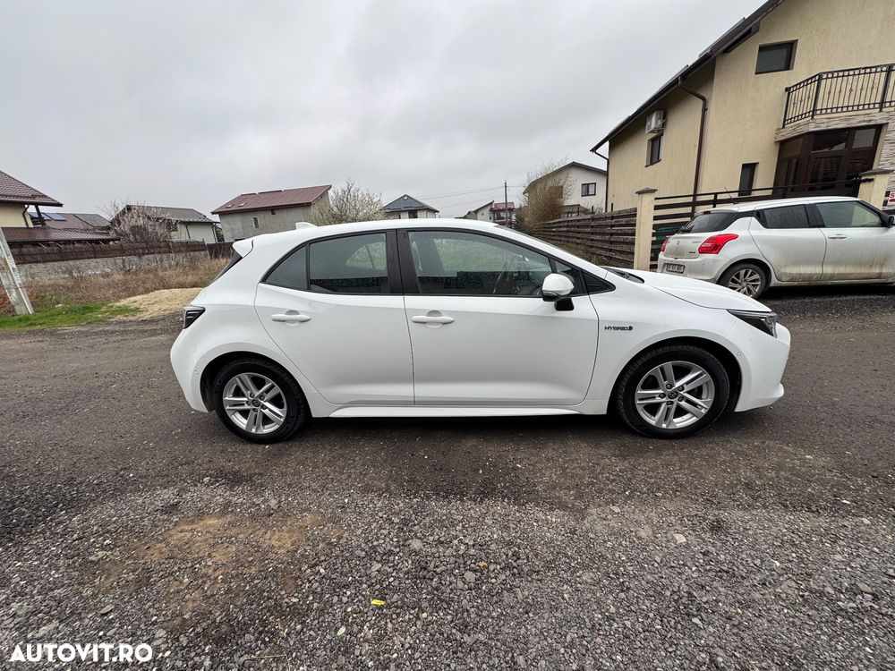 Toyota Corolla 1.8 HSD Business - 3