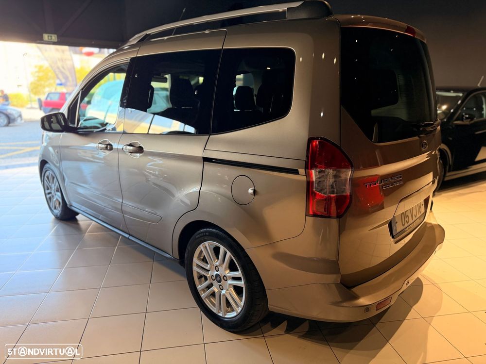 Ford Tourneo Courier 1.0 EcoBoost Titanium - 11