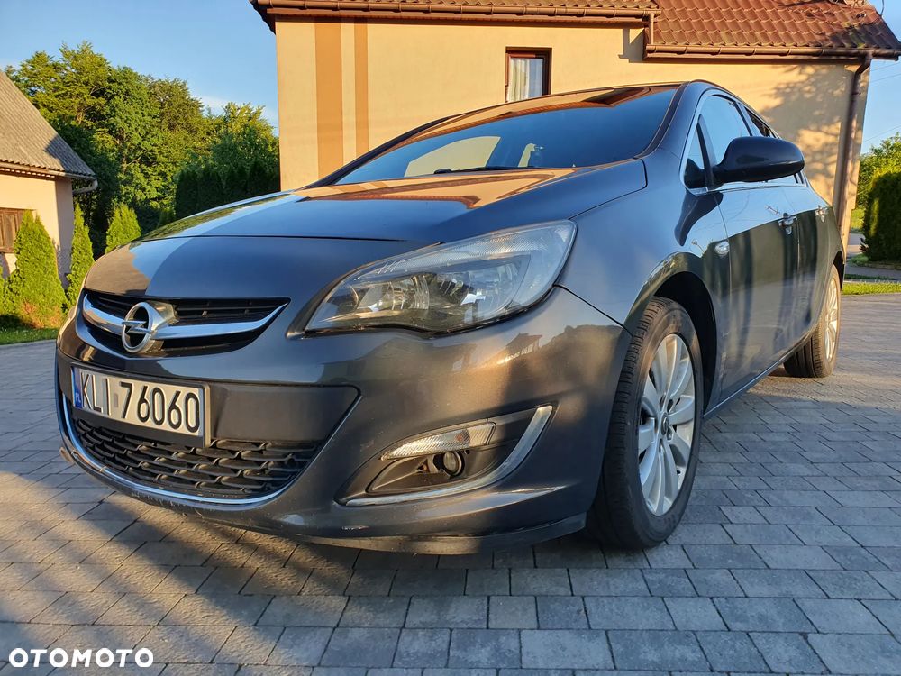 Opel Astra 1.6 CDTI Cosmo - 11