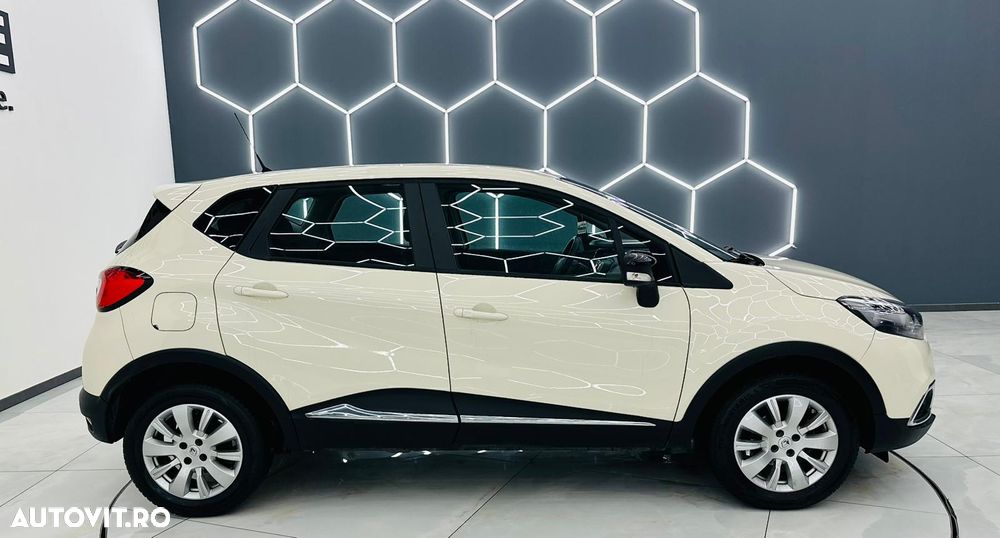 Renault Captur (ENERGY) TCe 90 INTENS - 33