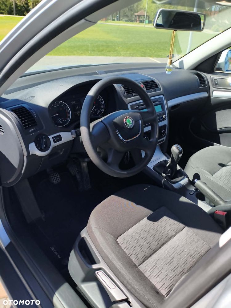 Skoda Octavia 1.6 TDI Ambiente - 3