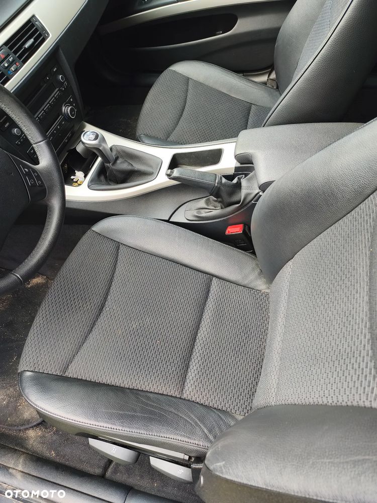 BMW Seria 3 2012 photo 4