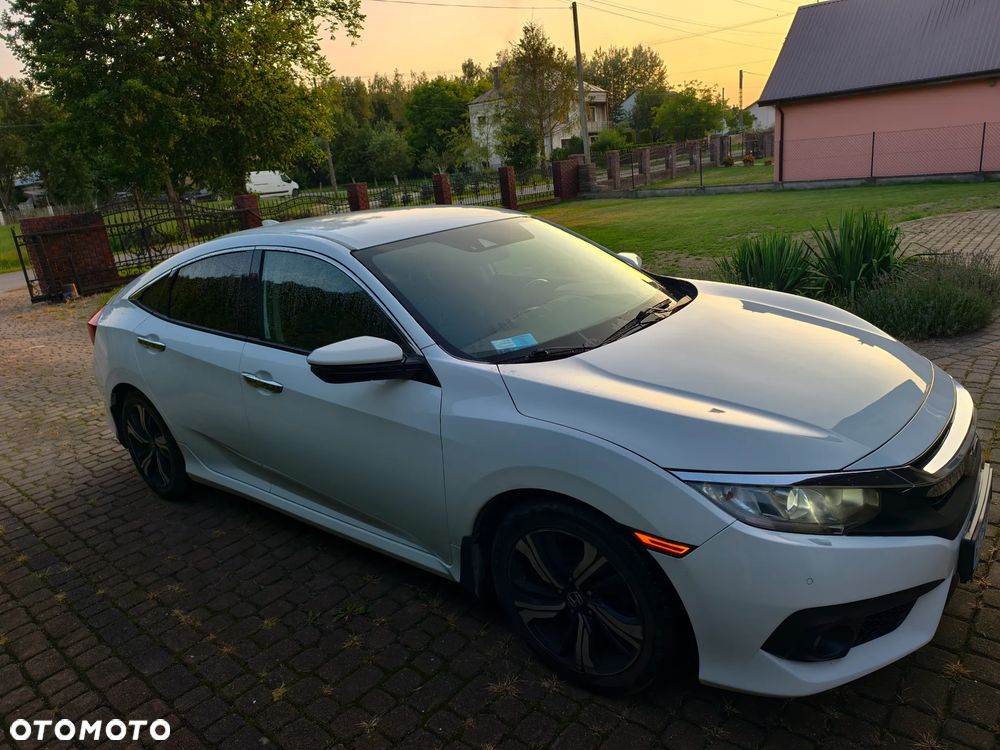 Honda Civic 1.5 i-VTEC Turbo Elegance - 3