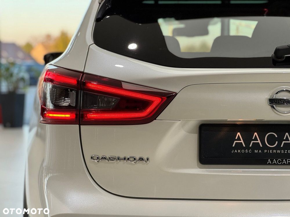 Nissan Qashqai 1.3 DIG-T N-Connecta - 39