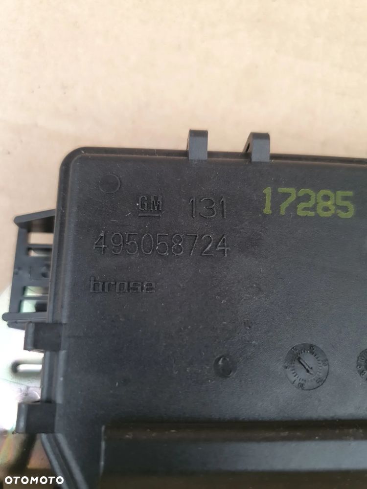 } ZAMEK KLAPY TYŁ OPEL ASTRA H ZAFIRA B Nr 495058724 - 3