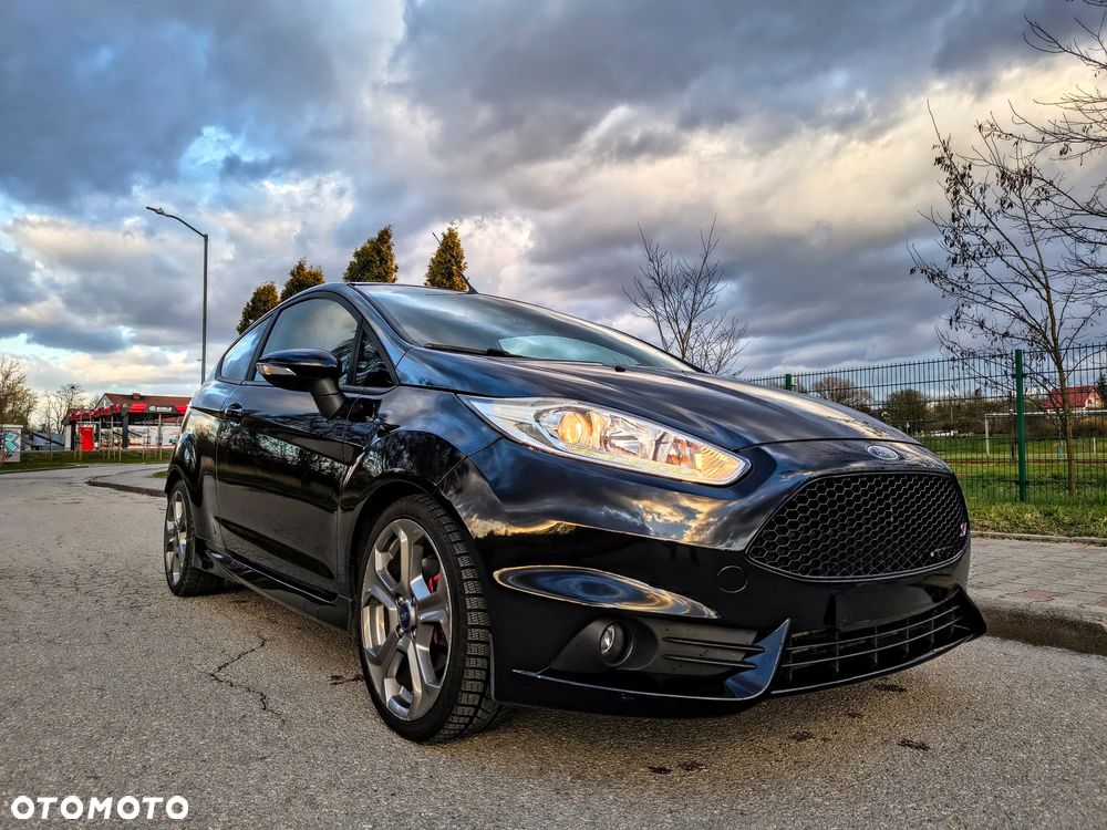 Ford Fiesta 1.6 EcoBoost ST - 2