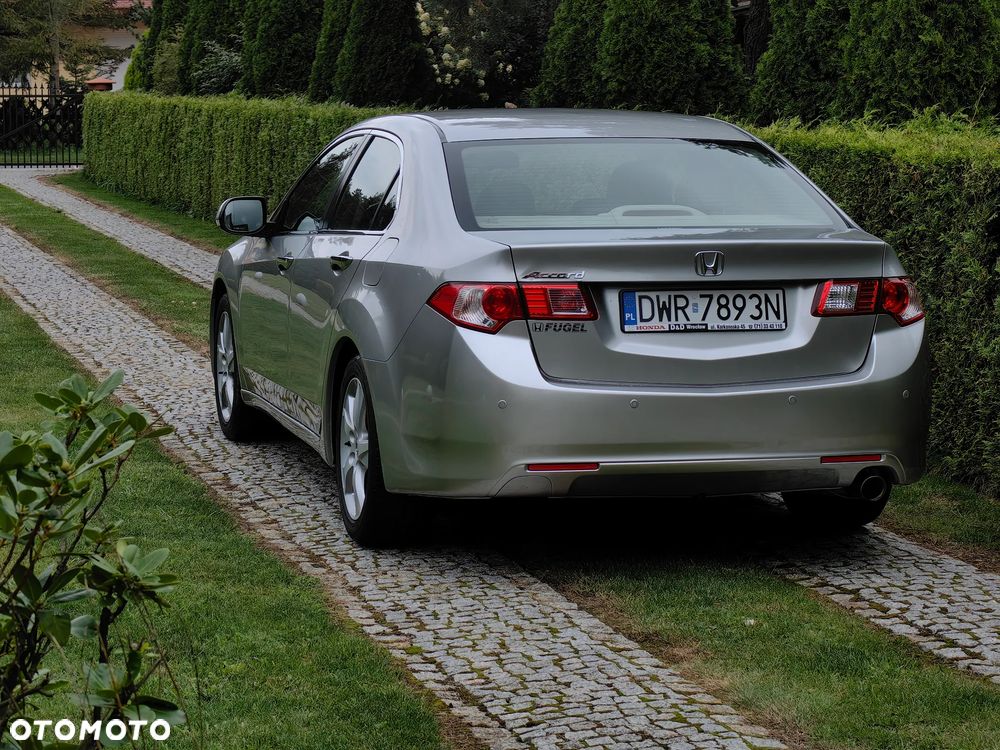 Honda Accord 2.0 Executive - 9