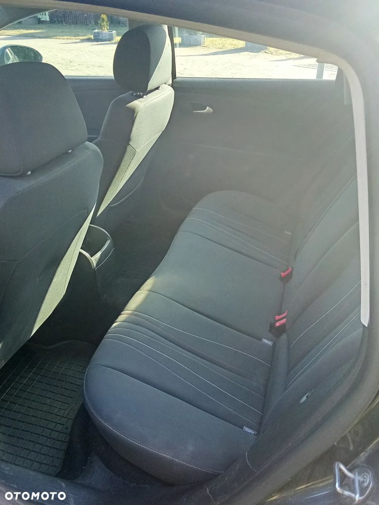 Seat Leon 1.6 TDI Reference - 6