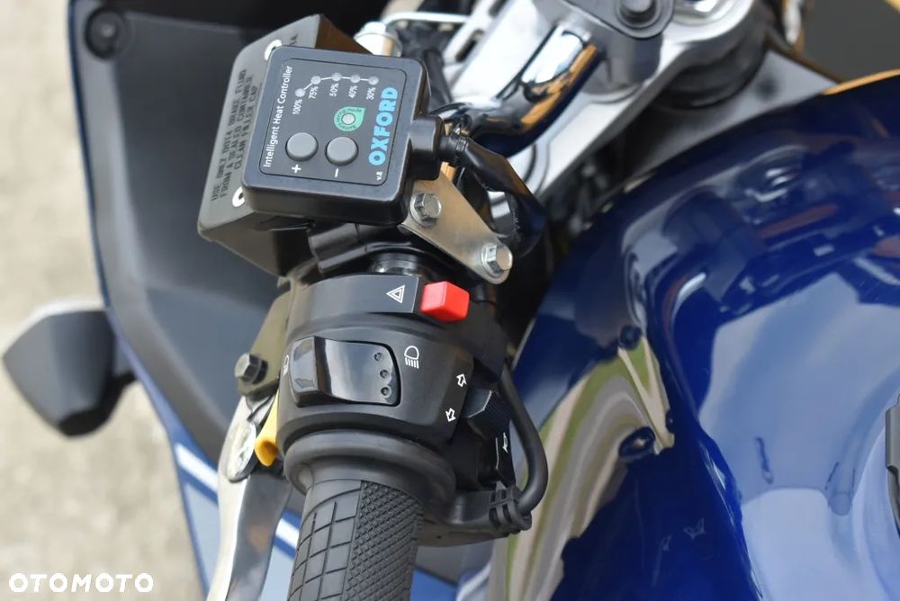 Suzuki GSX - 21