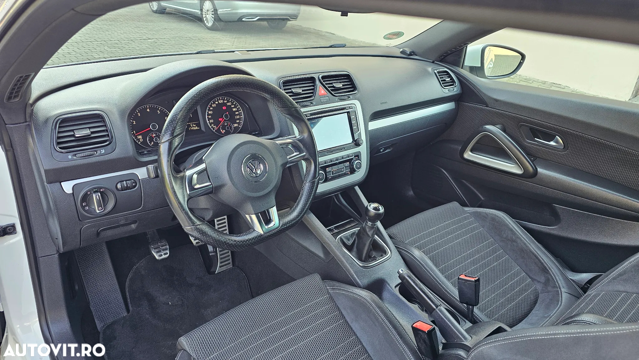 Volkswagen Scirocco 1.4 TSI Team - 15