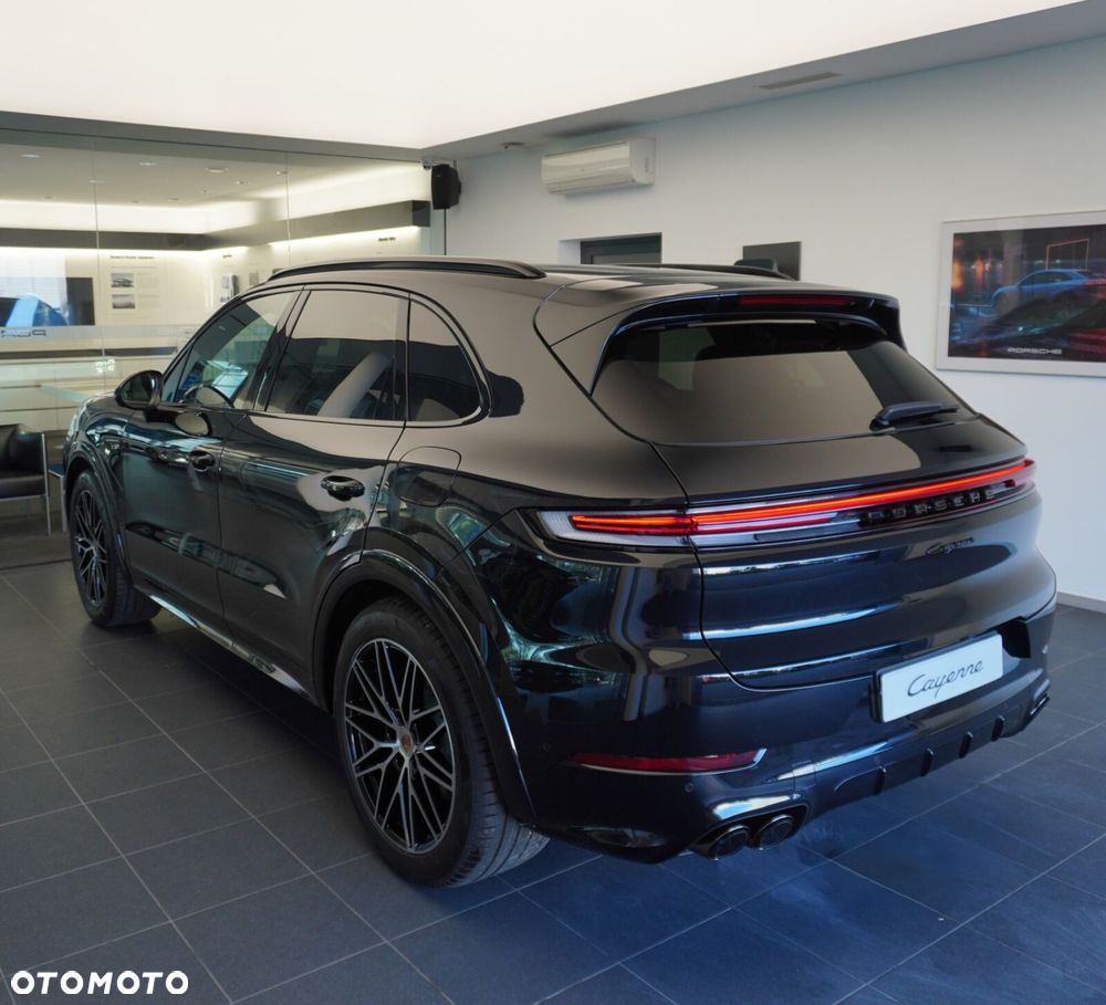 Porsche Cayenne E-Hybrid PHEV Black Edition - 18