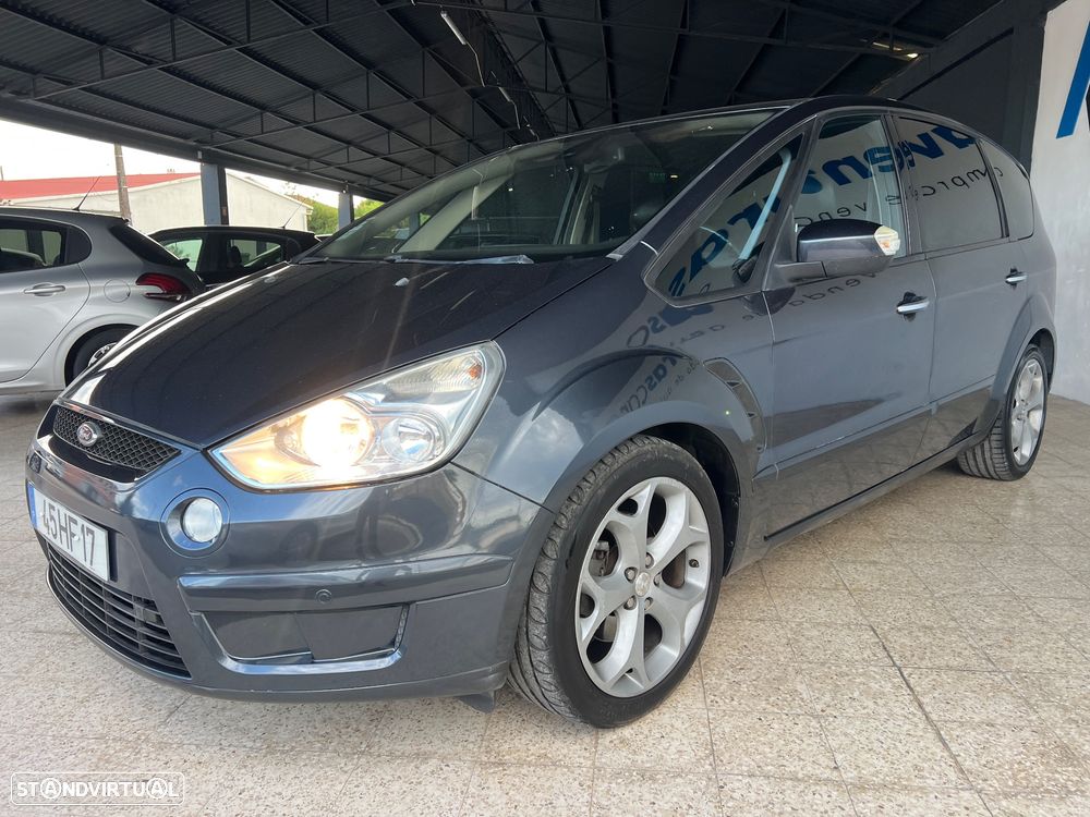 Ford S-Max 1.8 TDCi Titanium 7L - 32