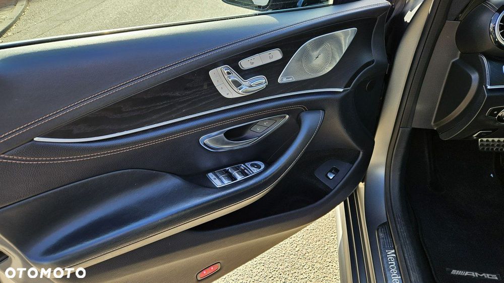 Mercedes-Benz CLS - 18