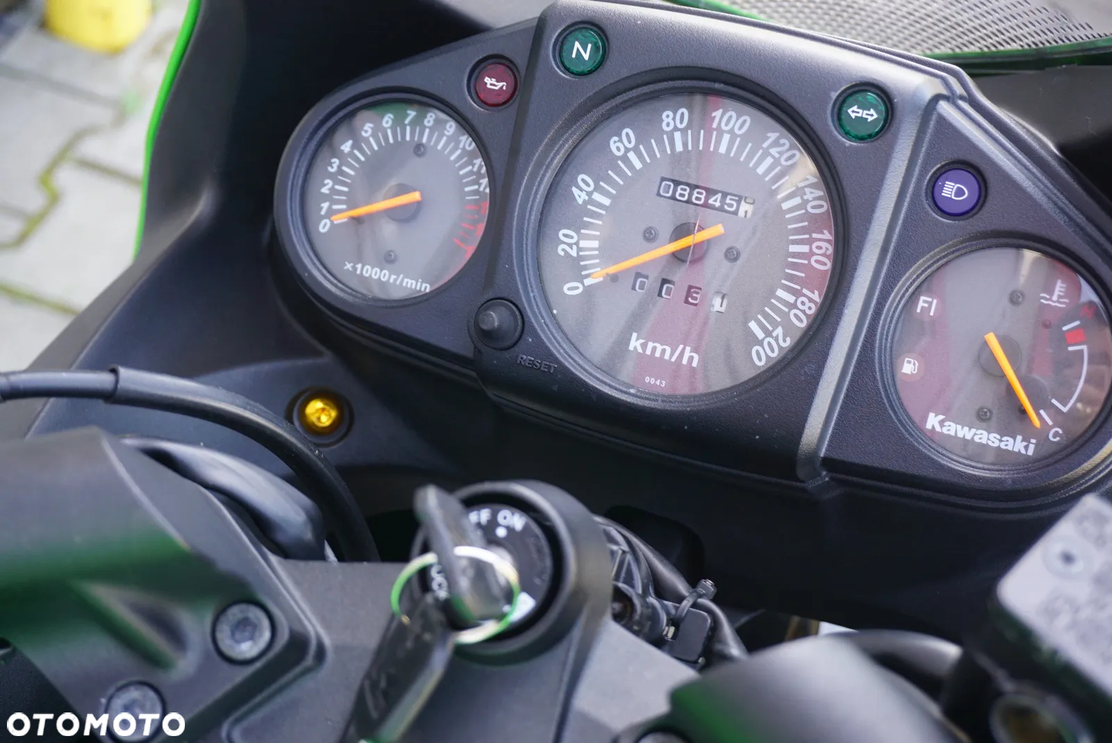 Kawasaki Ninja 250R - 18