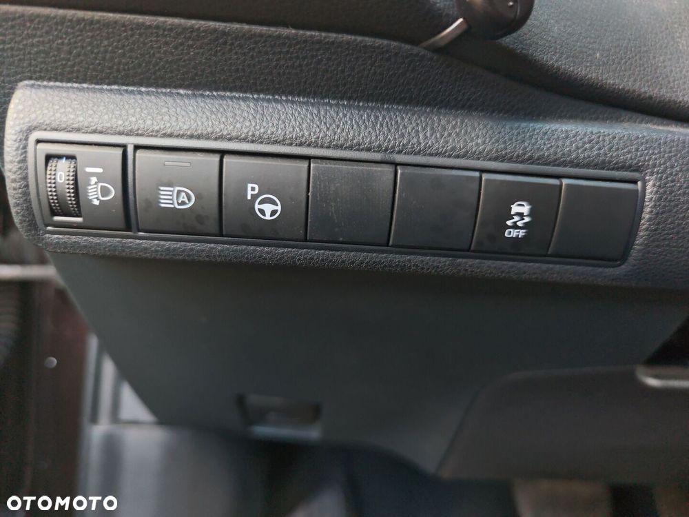 Toyota Corolla 1.8 Hybrid Comfort - 23