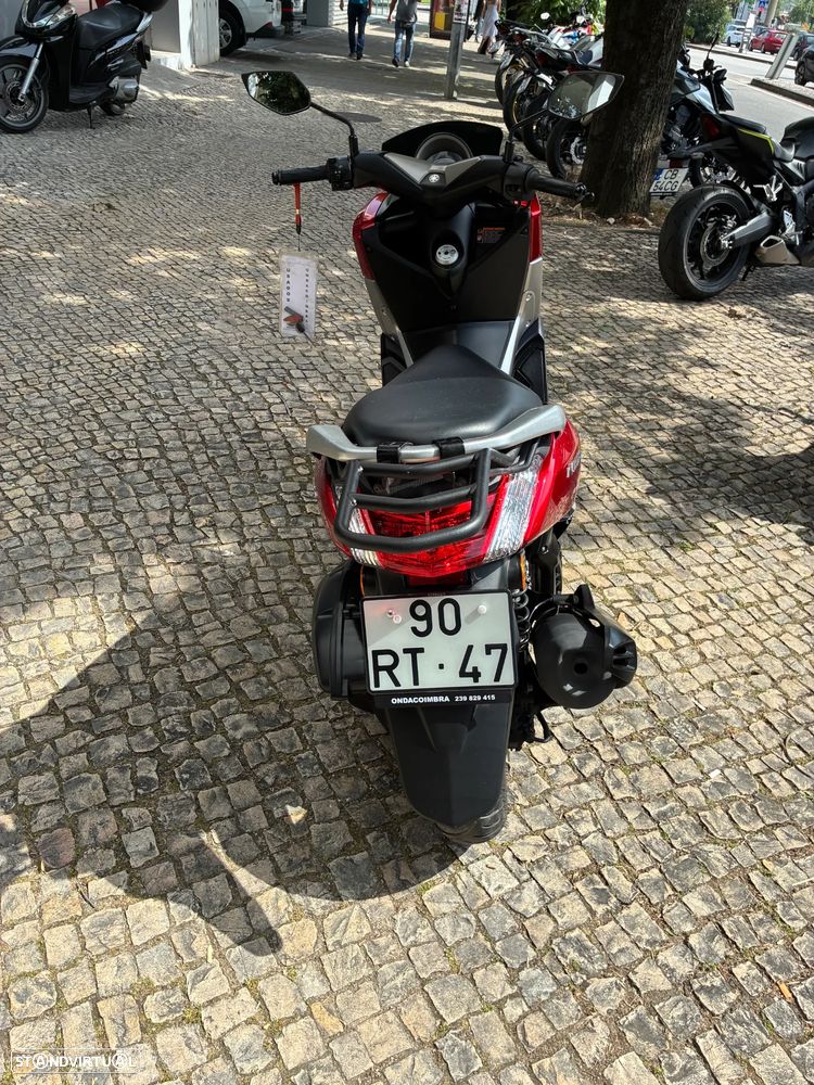 Yamaha NMAX - 4