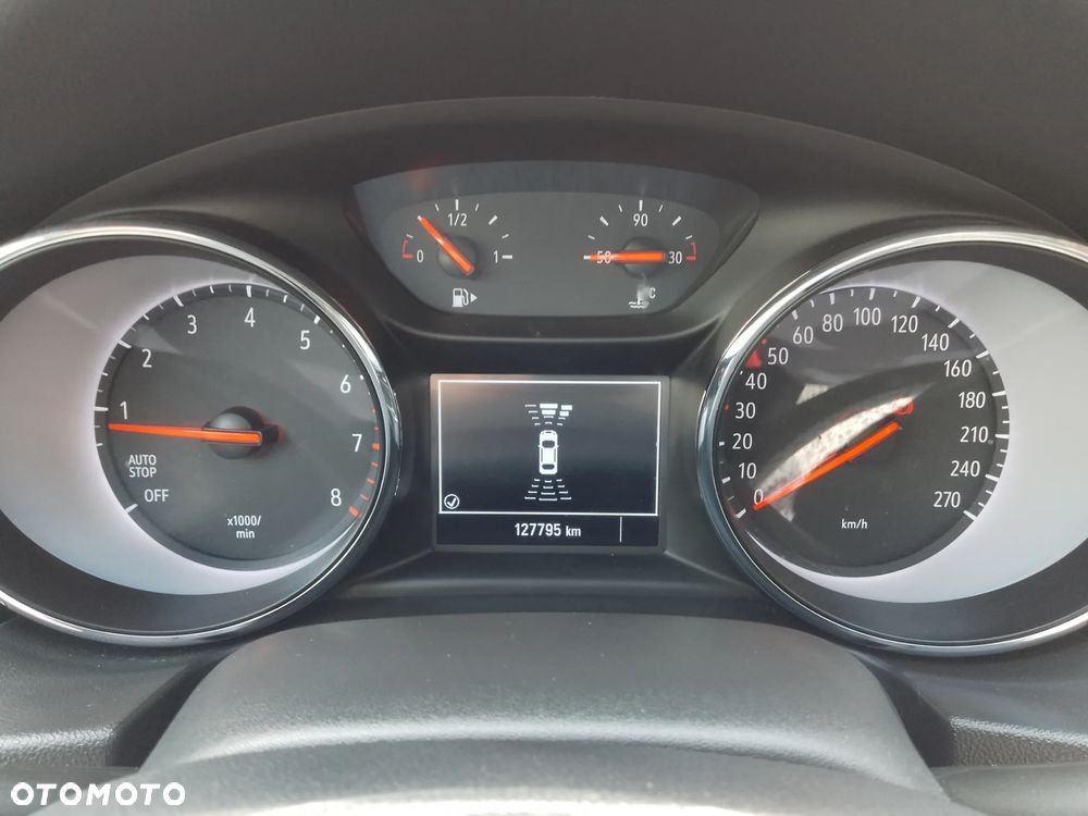 Opel Insignia 1.5 T Elite S&S - 11