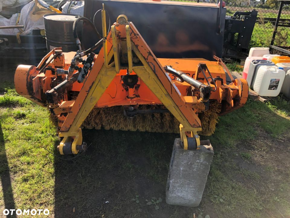 Zamiatarka odśnieżarka szczotka hydrauliczna do liści błota śniegu Epoke Kubota Iseki - 9