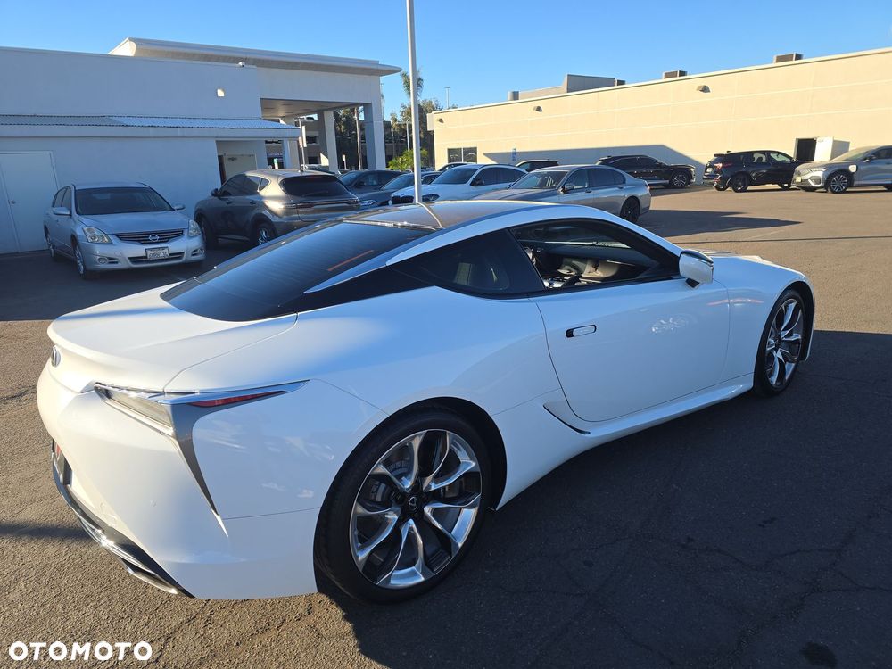 Lexus LC 500 Club Edition - 4