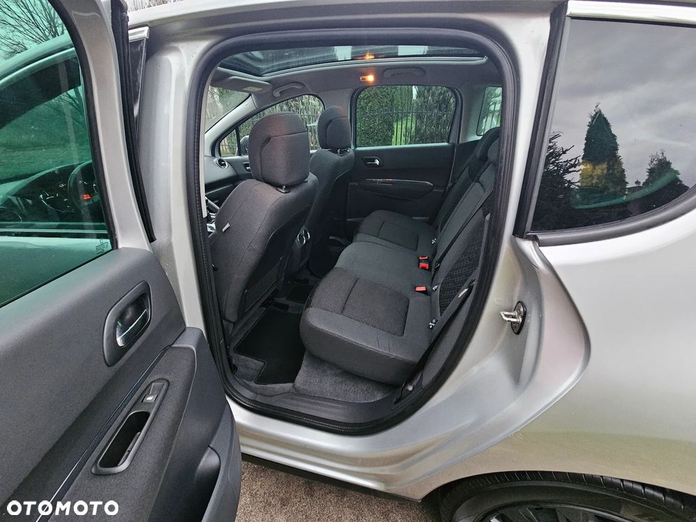 Peugeot 3008 1.6 BlueHDi Allure S&S - 13