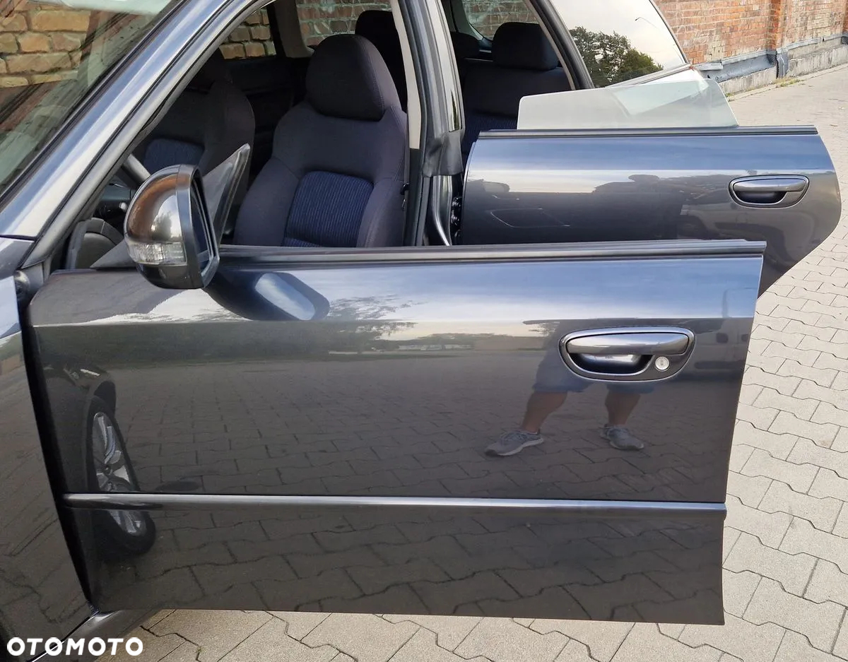 Subaru Legacy Kombi 2.0D Sport - 11